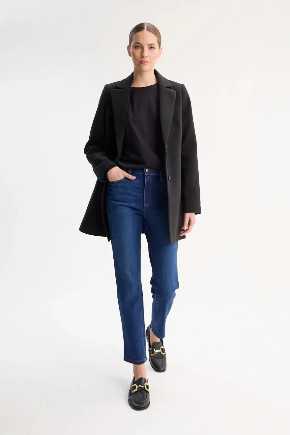 Los jeans chupines no pasaron de moda. Si buscás uno cómodo que también podés usar en verano, este modelo es perfecto. (PORTSAID $77.400,00)