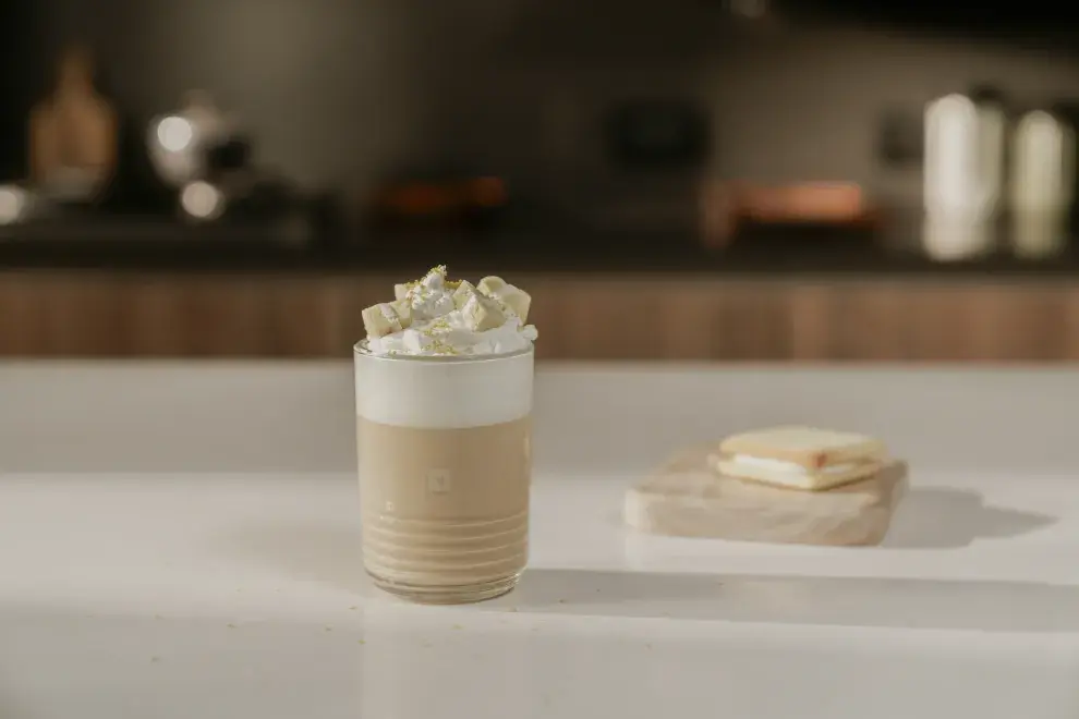 La dulzura de un rico café con un toque de limón