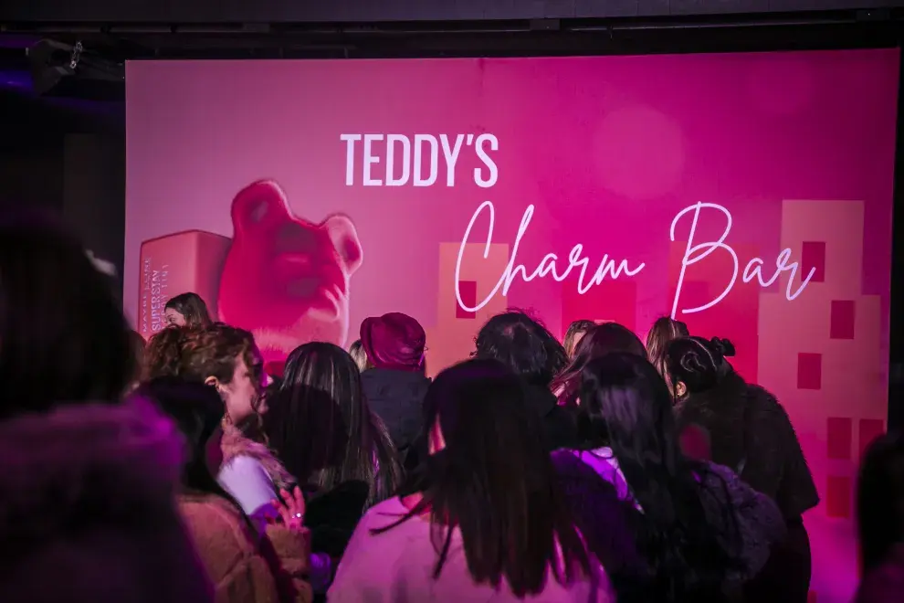 Teddy´s Charm Bar.