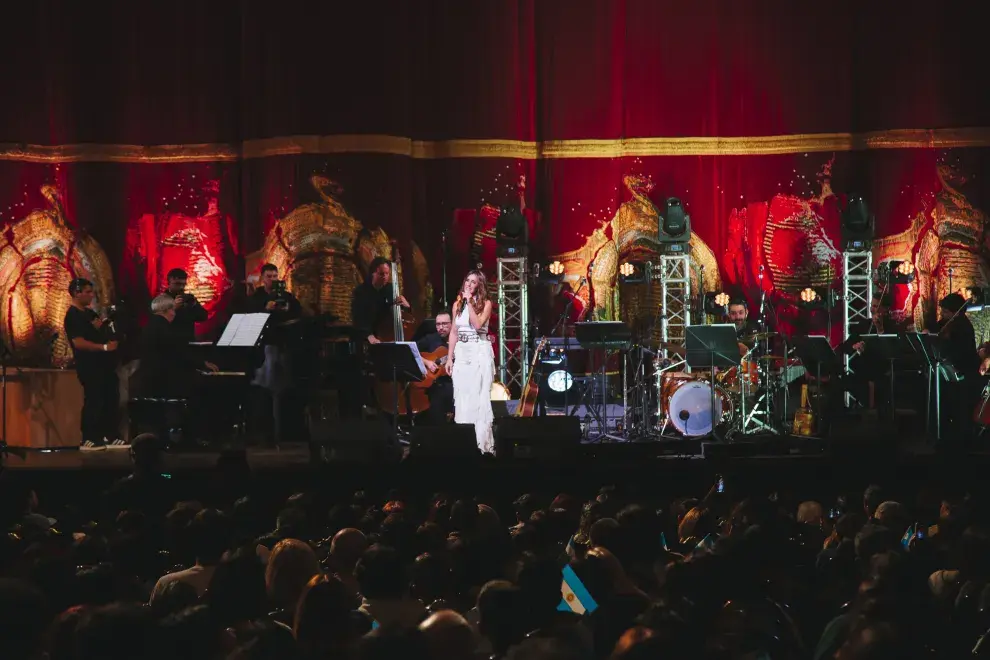 Soledad Pastorutti en el homenaje a Mercedes Sosa.