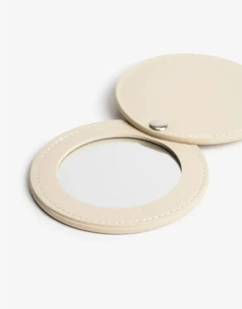Espejo redondo de cartera (ISADORA $4.900)