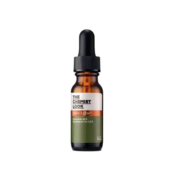 Booster NIACI/Zn 2+ (The Chemist Look, $30.900): balancea la producción de sebo, minimiza los poros dilatados y posee efecto antimicrobiano. Además, suaviza manchas y homogeniza la textura de la piel.