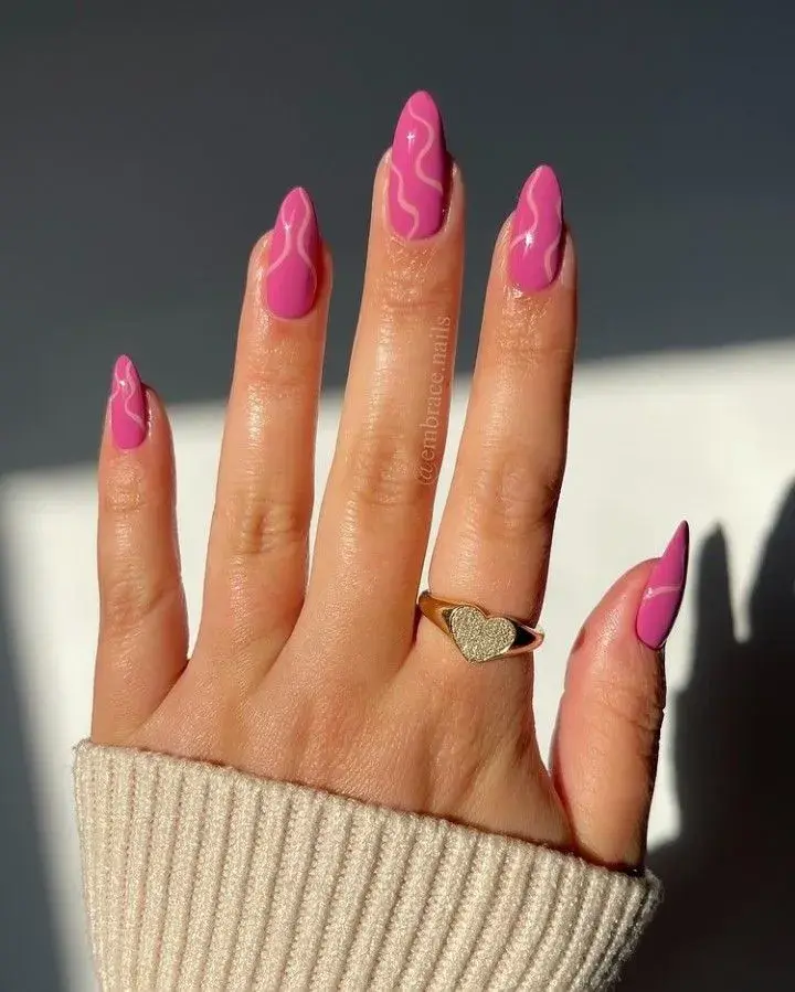 Este diseño va perfecto para cualquier tipo de uñas