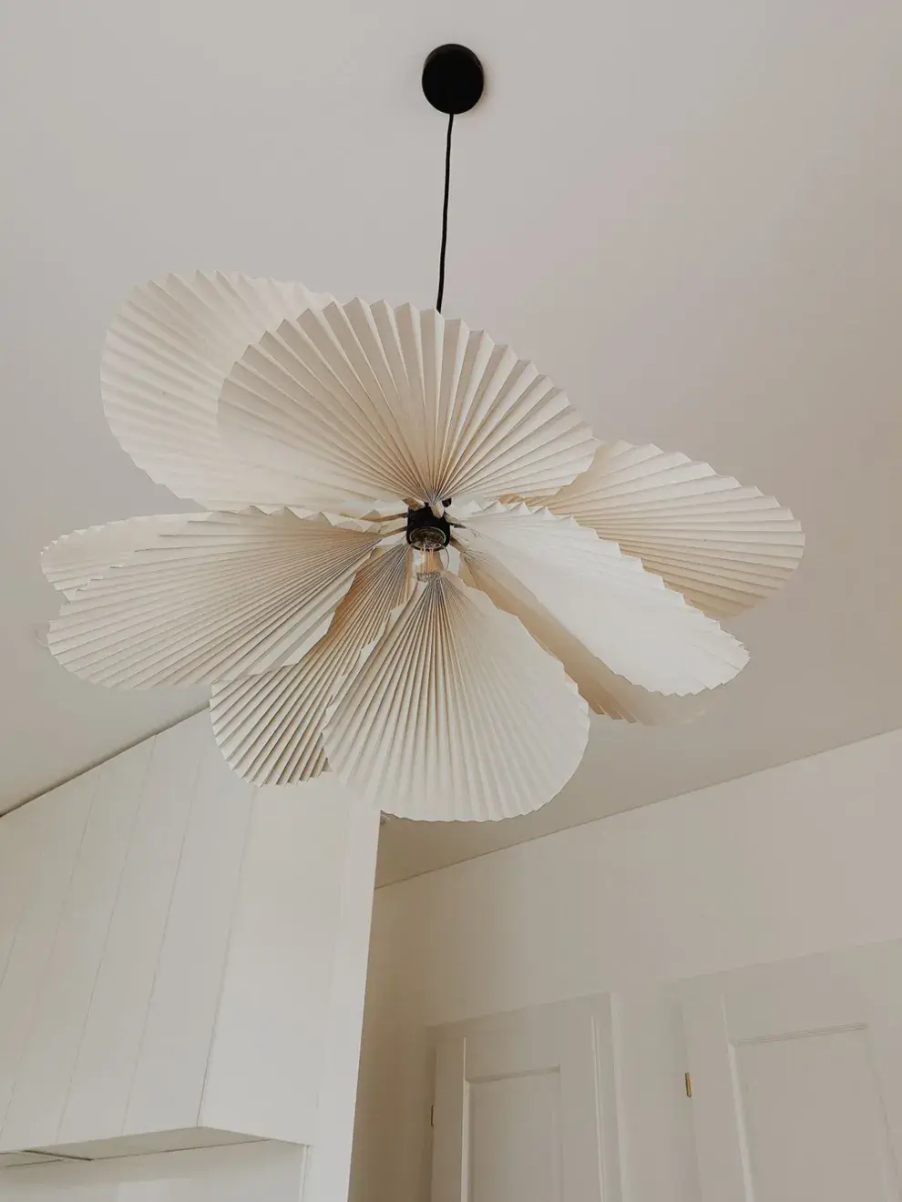 En forma de Flor, protagonista absoluta de un ambiente de tu casa