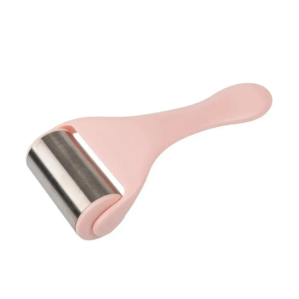 Un tip: guardalo en la heladera para potenciar el efecto frío en la zona de los ojos.