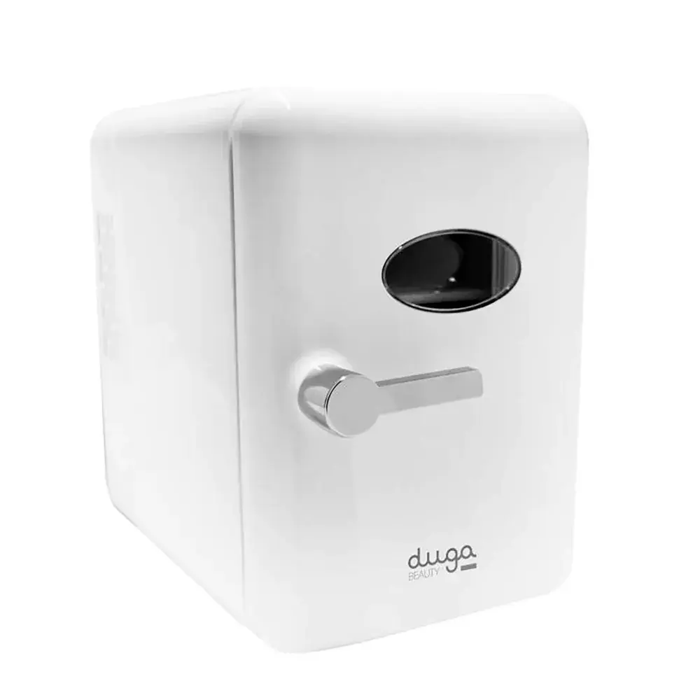 La heladera de skin care es perfecta para mantener tus cremas frescas y listas para usar ($138.200)