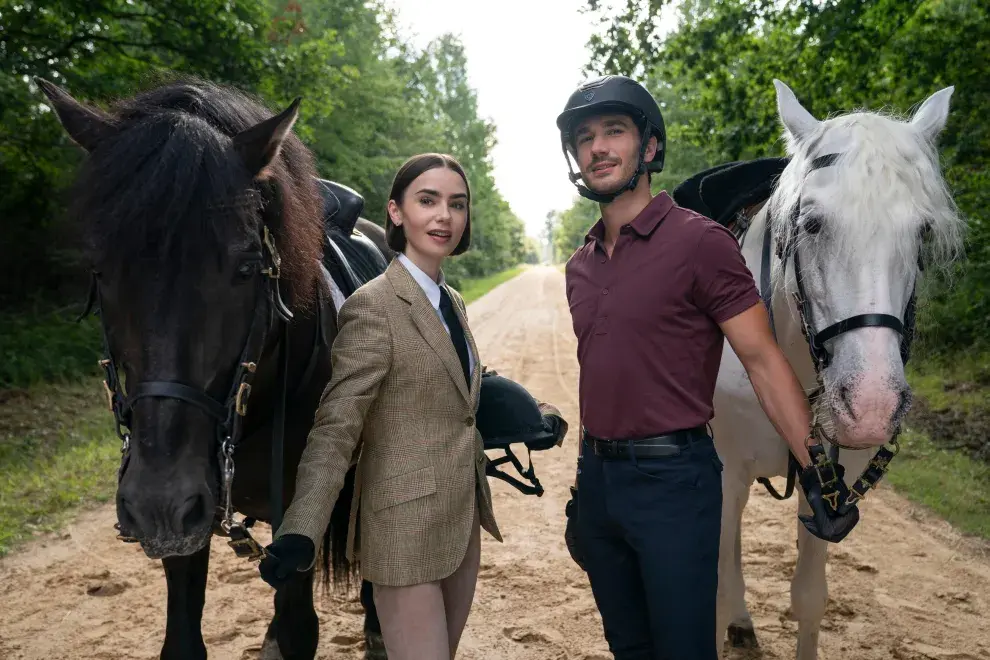 Foto de la temporada 5 de Emily in Paris en Netflix.