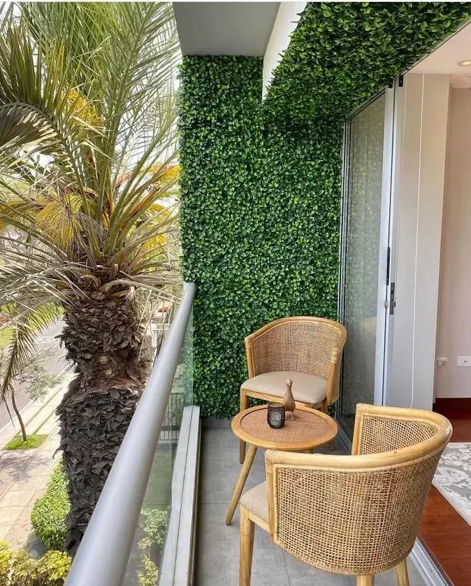 Ideas baratas y fáciles de hacer para darle estilo a los balcones chicos.
