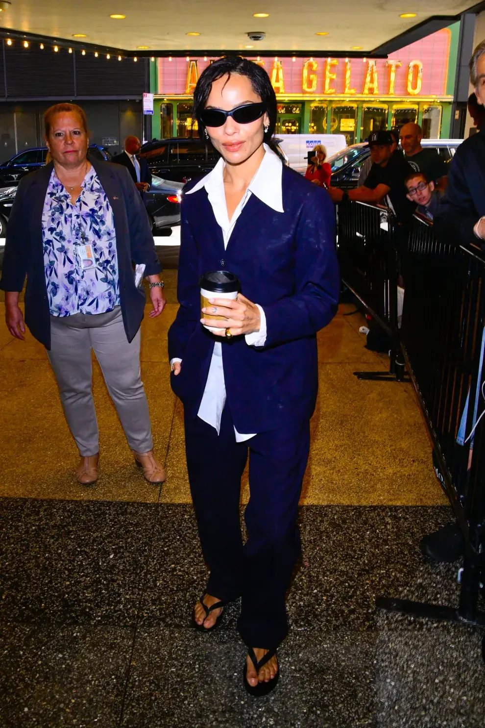 Zoë Kravitz deslumbra con sus looks en Nueva York.
