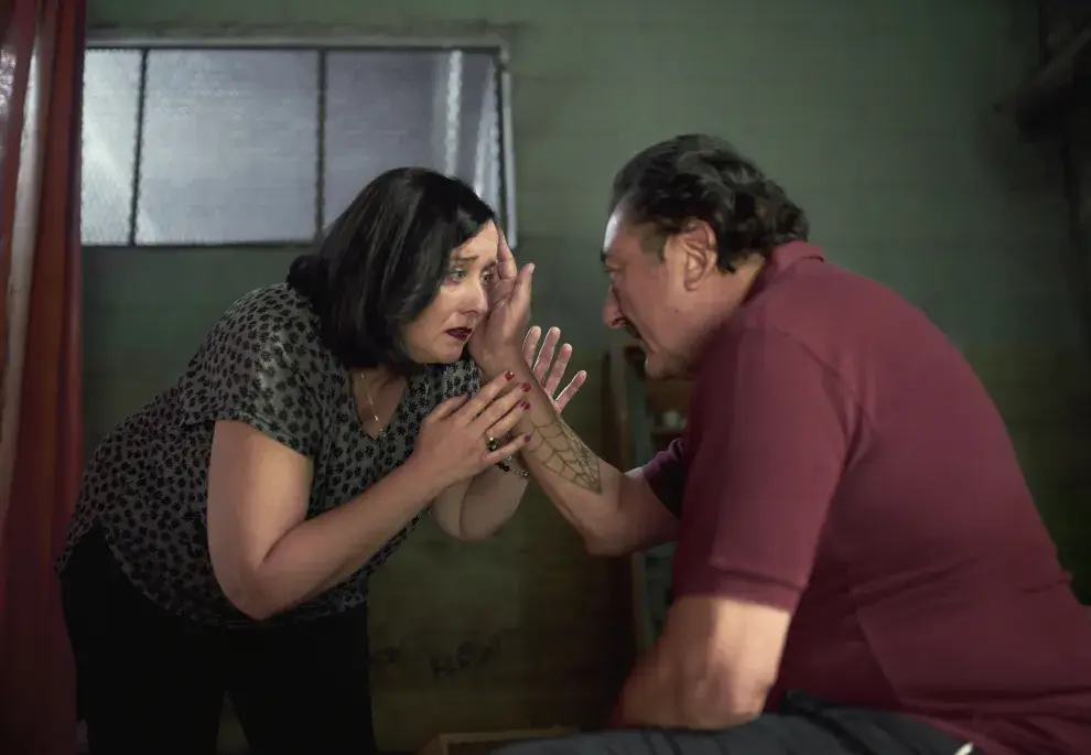 Ana Garibaldi y Claudio Rissi en El marginal.