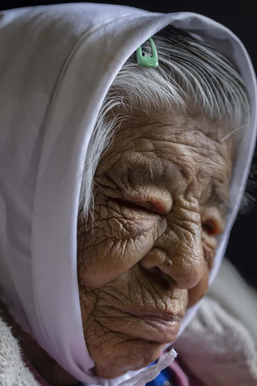 Ofelia, como las demás retratadas, cuenta su historia con su expresión.