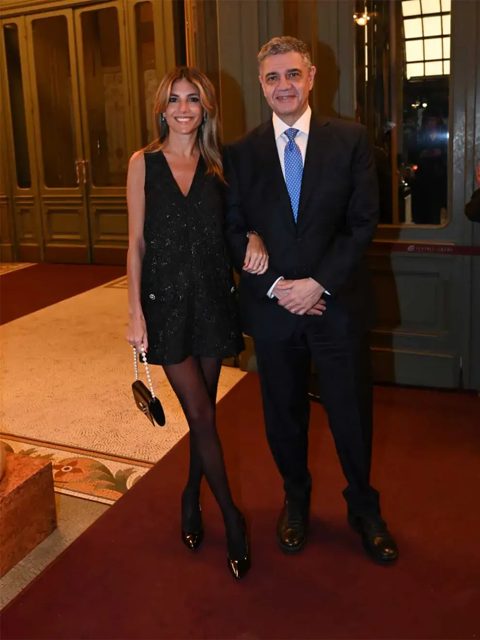 María Belén Ludueña y Jorge Macri en el Teatro Colón