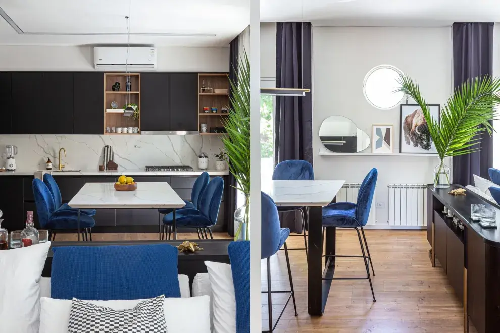 Mesa con patas de hierro y tapa de mármol Calacatta ‘Silva’ (Baremes); banquetas ‘Beat’, con base de hierro y tapizadas en terciopelo (Estilo Rattan).