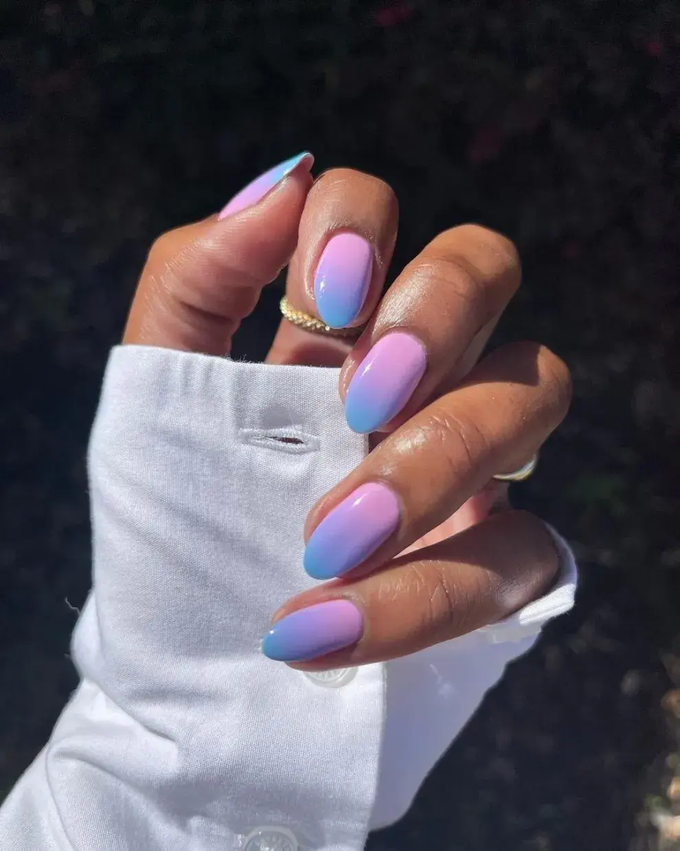 7 diseños de uñas neón y con esmalte fluorescente con inspiración en los ´90