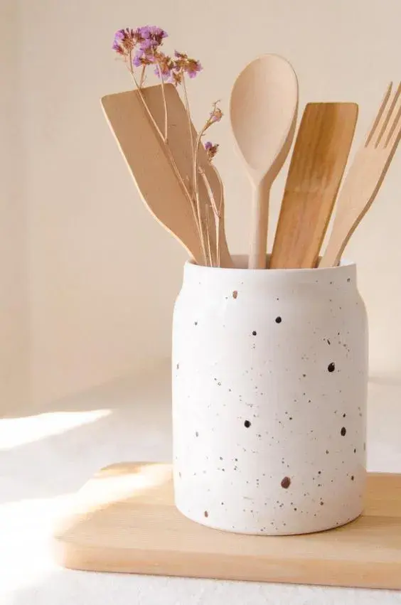 Madera en la cocina: cómo darle un toque cálido a tu hogar sin reforma