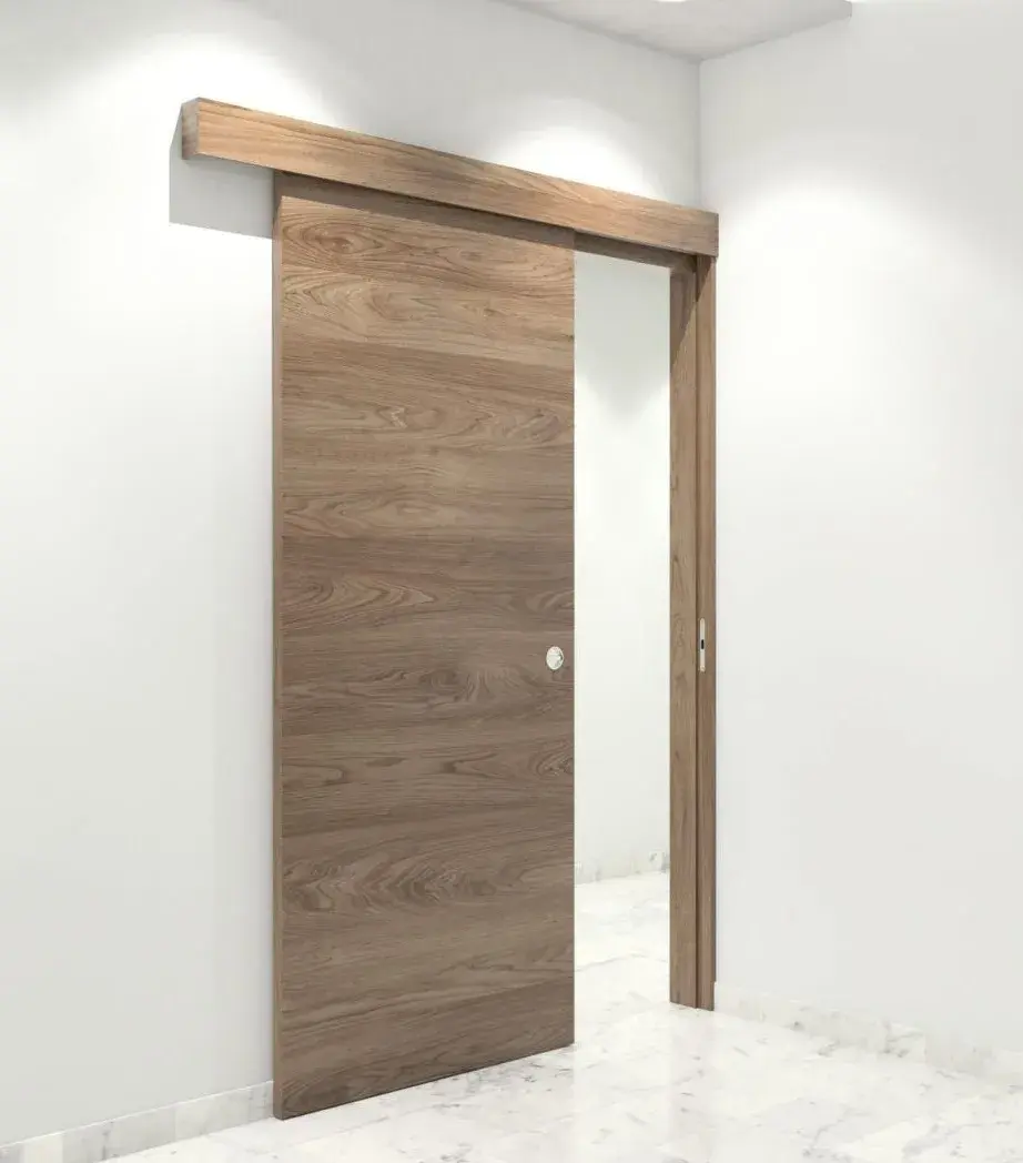 Puerta de madera con certificación sostenible.