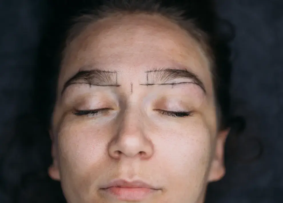 ¿Microblading o laminado de cejas? ¿Cuál es el adecuado para vos?