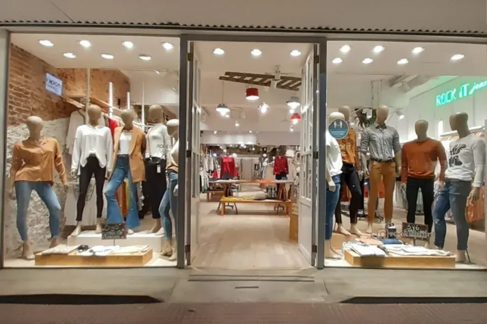Rock It: una de las tiendas en la calle Ituzaingó, el shopping más barato de Córdoba.