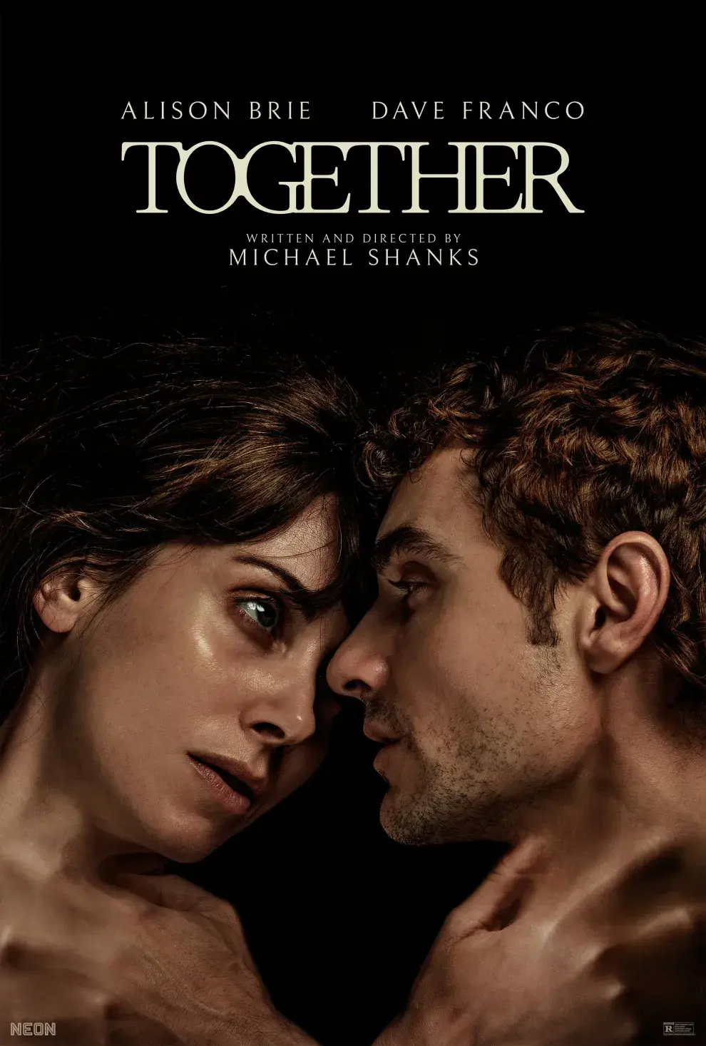 Alison Brie protagoniza Together, la película que explora la codependencia en las relaciones