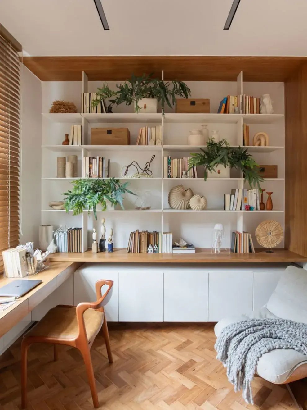 Medí antes de elegir: Asegurate de que el mueble encaje perfectamente y no obstaculice el paso.