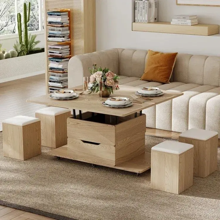 Las mesas extensibles permiten recibir a más invitados sin resignar metros ni invertir en muebles grandes.