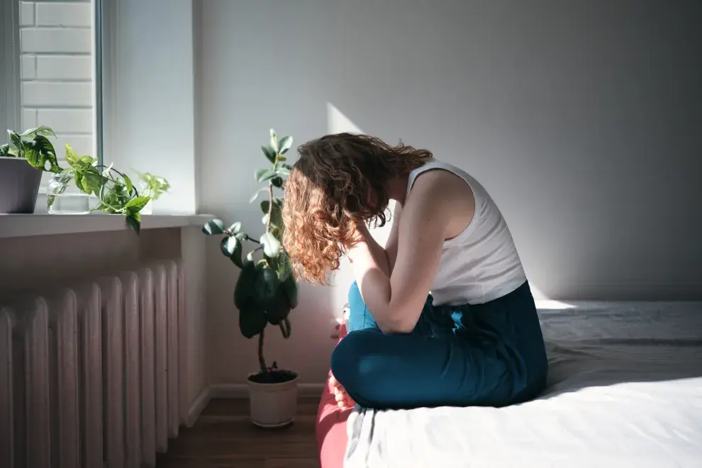 Las alteraciones del sueño son señales de alerta del burnout de fin de año.