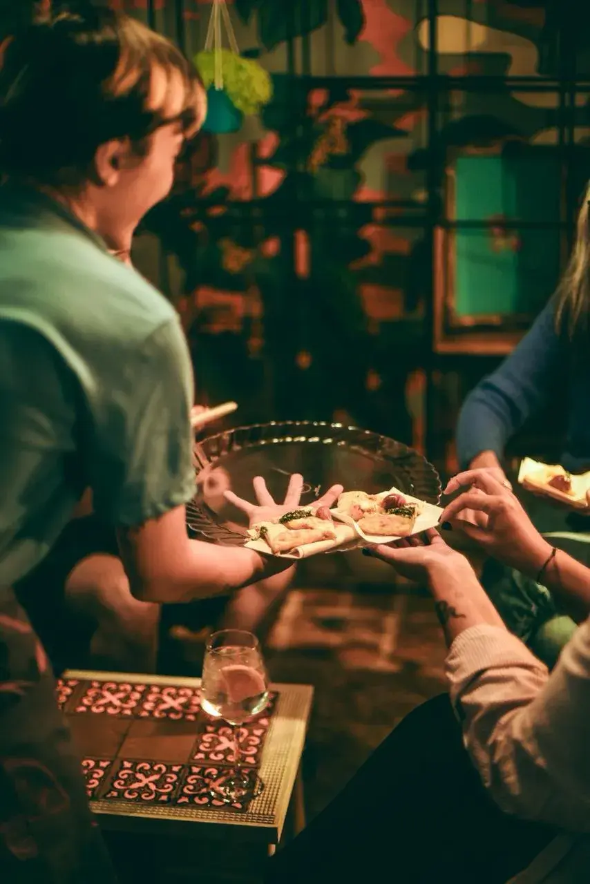 Refugio Abierto es un restaurante cultural y musical con cocina libre de gluten