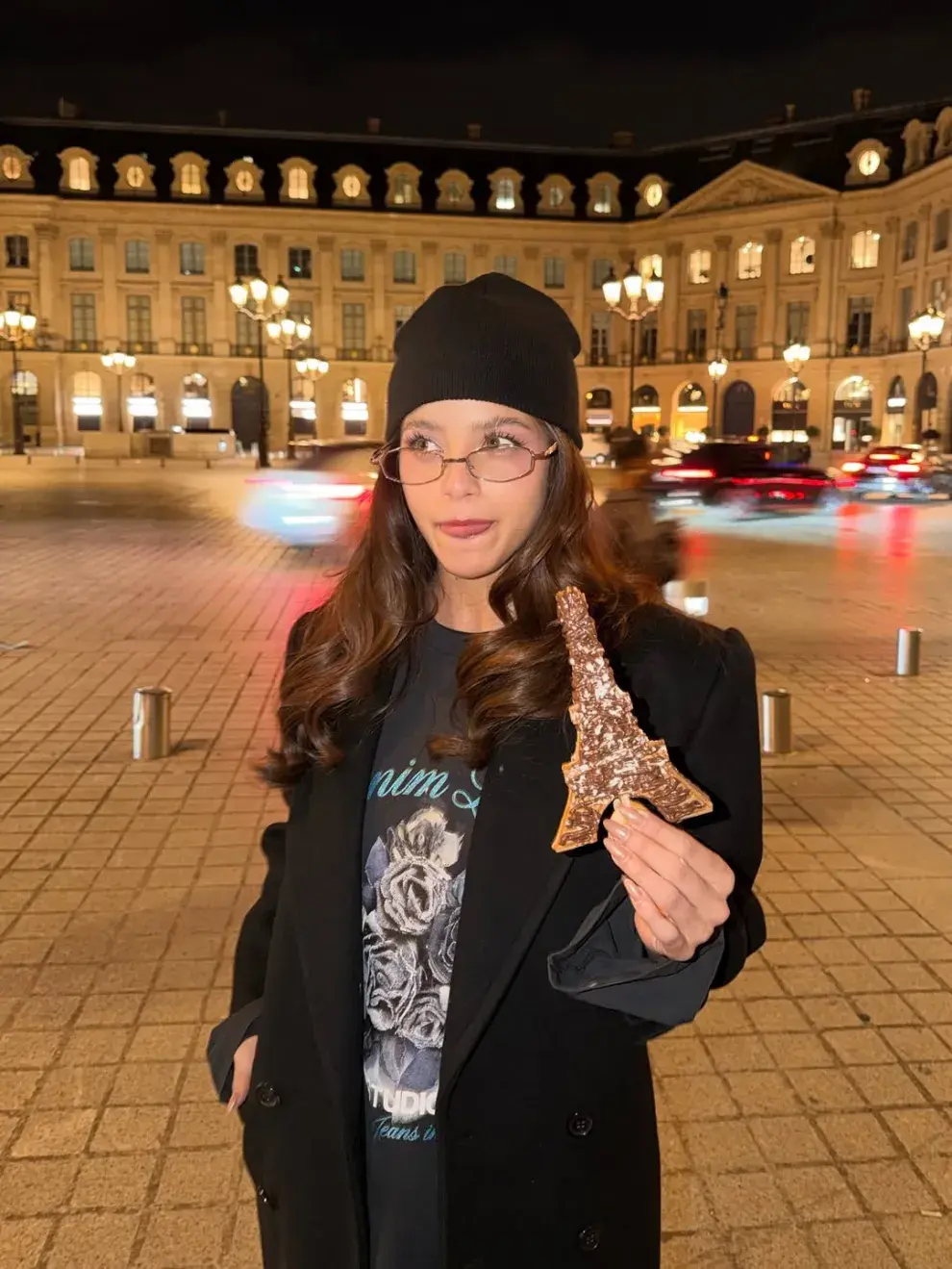 Siempre hay tiempo para comer rico en París y Emilia lo compartió en sus redes.