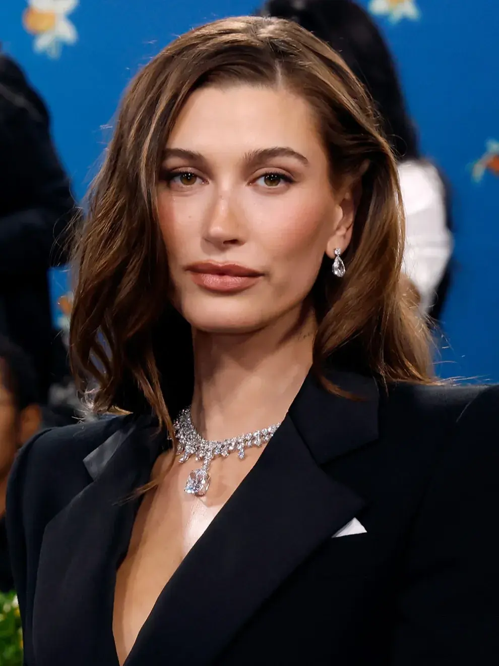 Hailey consolida su imperio de skincare… y también debe lidiar con las comparaciones