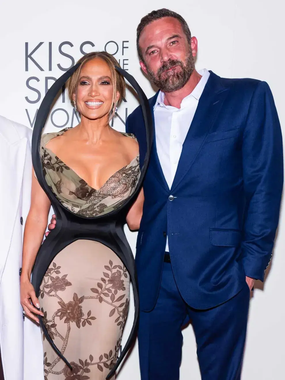 Affleck, productor ejecutivo del filme, no solo acompañó a JLo en el evento, sino que le dedicó sentidas palabras desde el escenario.