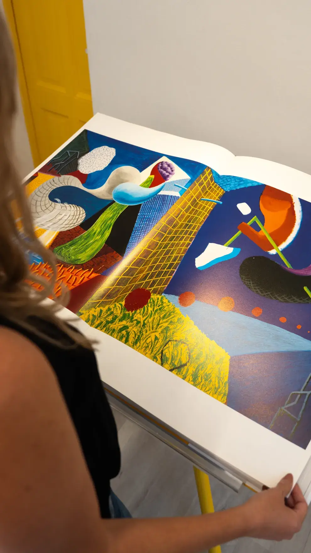 Ambas tienen formación en comunicación. Vero trabajó en medios, hizo producción, fue presentadora en Televisa. Gaby fue bailarina y se especializó en agencia de publicidad. En ellas convergen estos mundos del arte, del diseño, de la imagen y la comunicación.