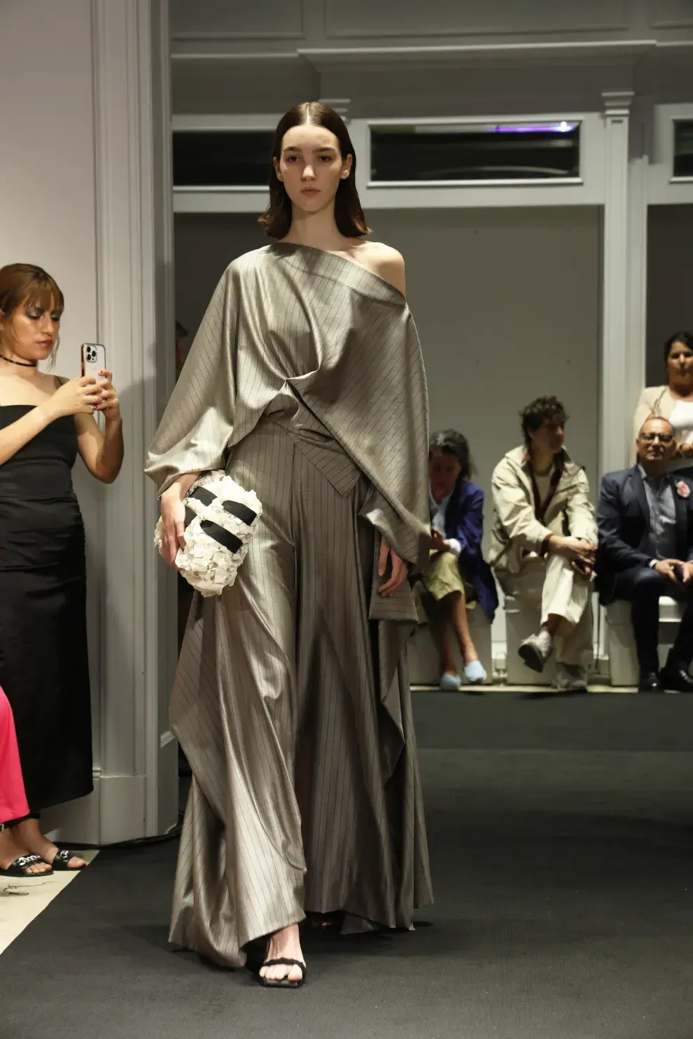 Los complementos que se exhibieron en las pasadas también se realizaron bajo el concepto de la sostenibilidad en la elección de los recursos.