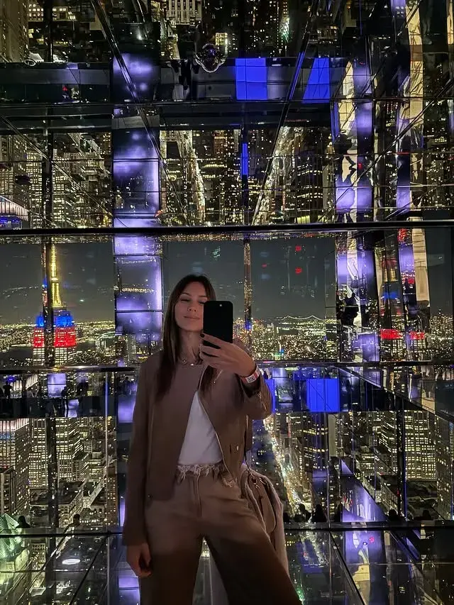 Pampita en Nueva York: el look vaquero que usó para una salida nocturna con sus hijos por la Gran Manzana