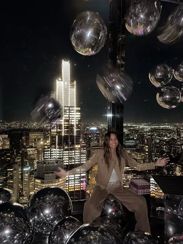 Pampita en Nueva York: el look vaquero que usó para una salida nocturna con sus hijos por la Gran Manzana