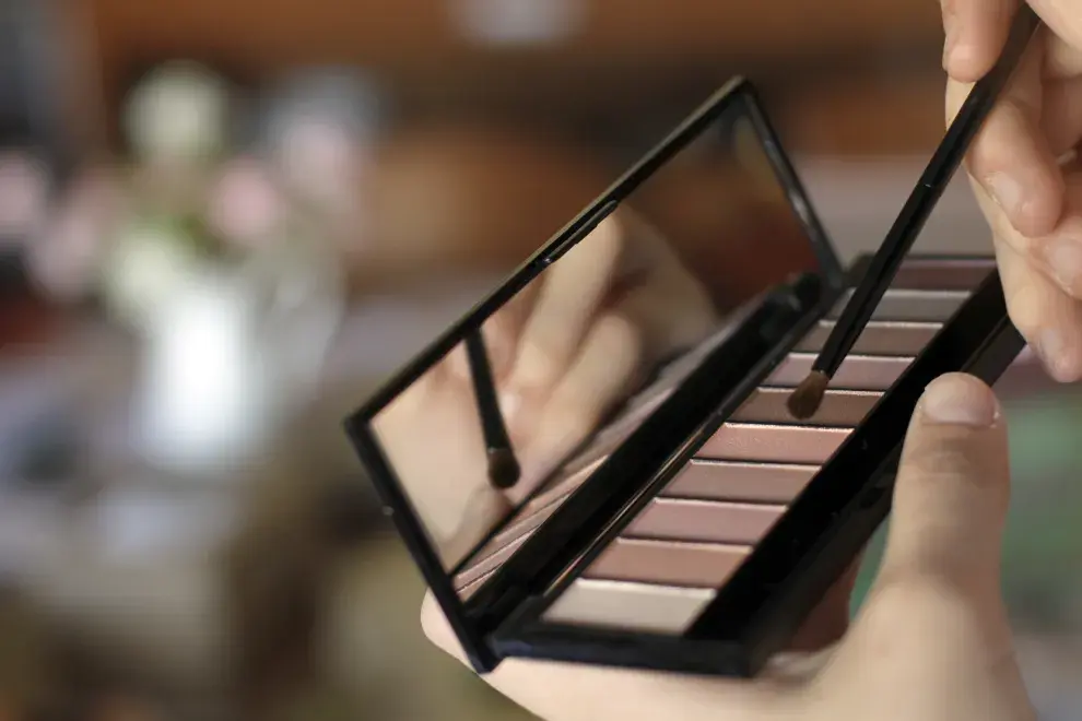 El cat eye puede parecer complicado, pero hay un truco infalible