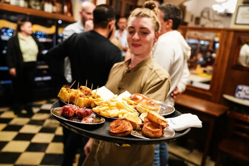 Llega la primera edición de Barrios a la Carta, el evento que celebra la variedad gastronómica de cada barrio.