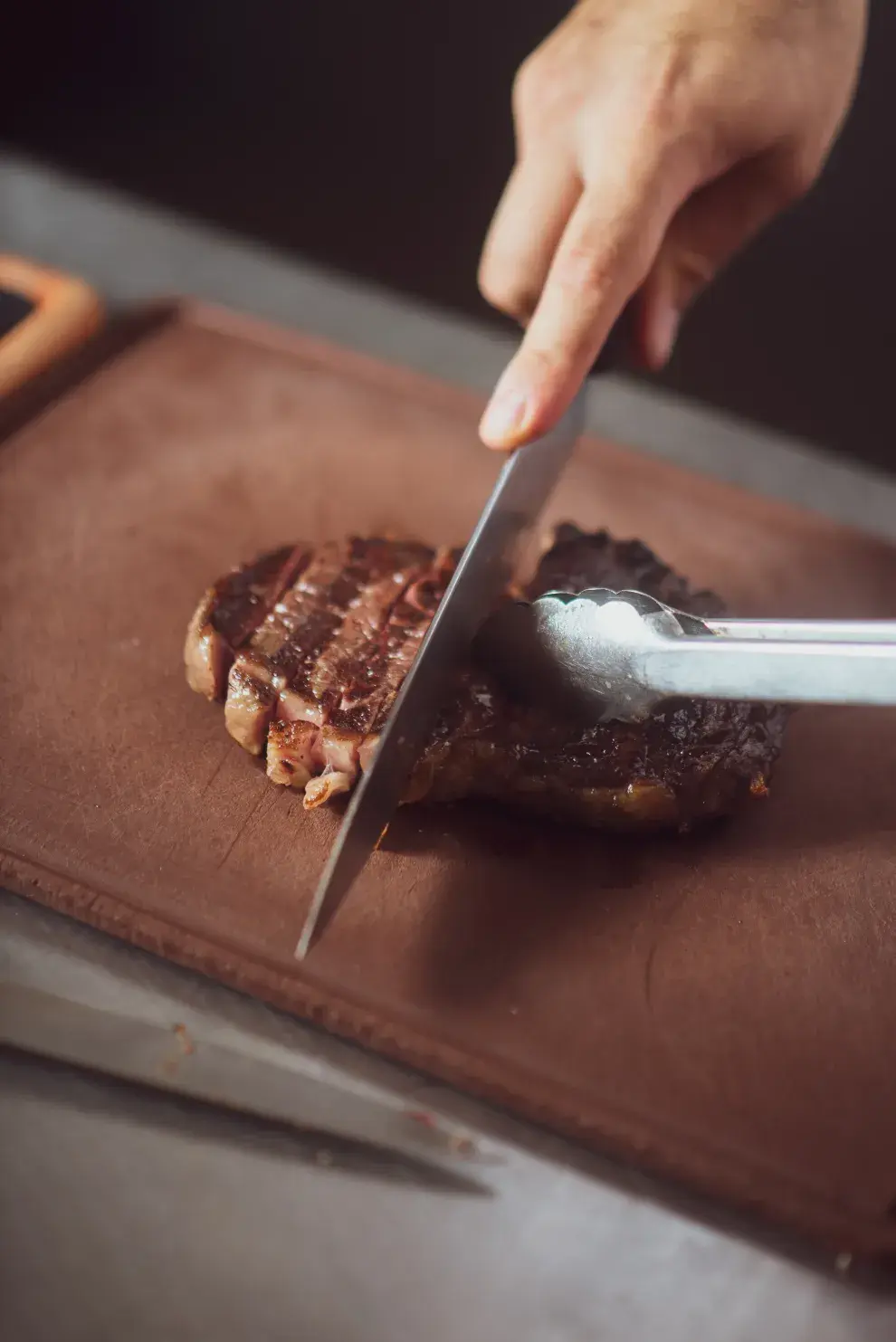 Dua Lipa en Argentina: cuánto cuesta cenar en el restaurante de Villa Crespo que eligió para comer con su familia