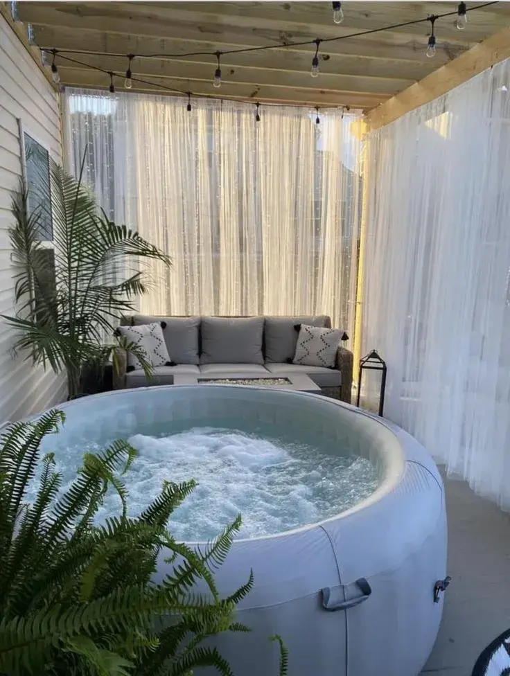 Ni piletas ni jacuzzis: la tendencia perfecta para convertir patios chicos en un pequeño oasis