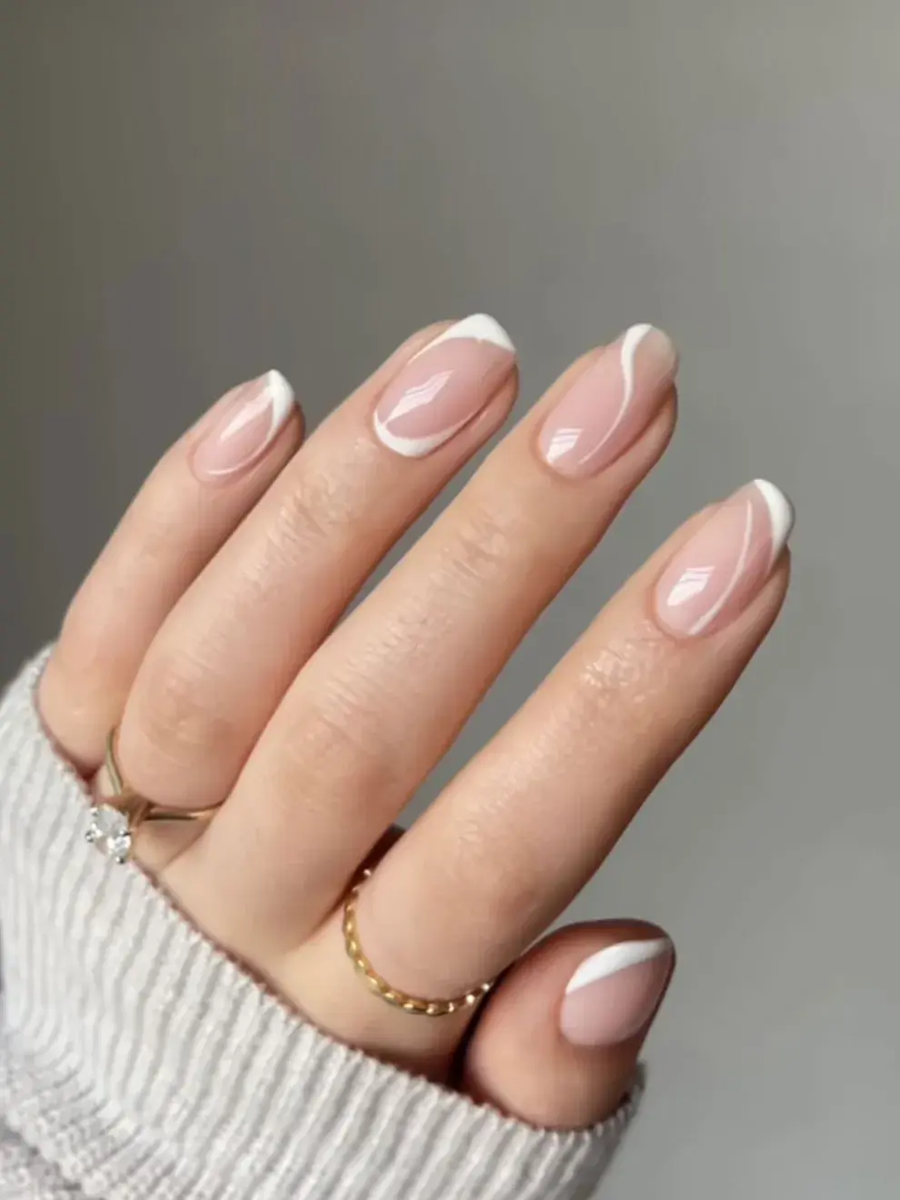 Las uñas abstractas, otro ítem beauty para 2026