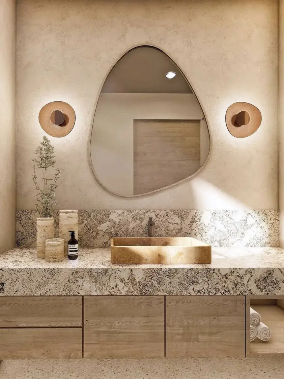 En esta nueva ola, los vanitorys suspendidos de piedra natural (como mármol, granito o piedra sinterizada) se han convertido en una opción favorita.
