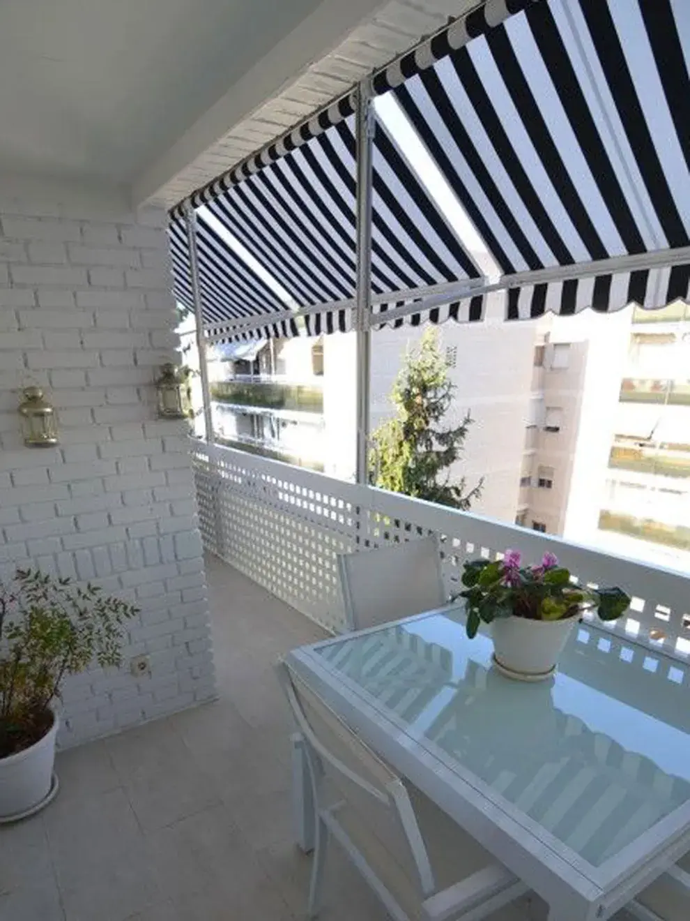 Toldos: Una de las opciones más eficaces.