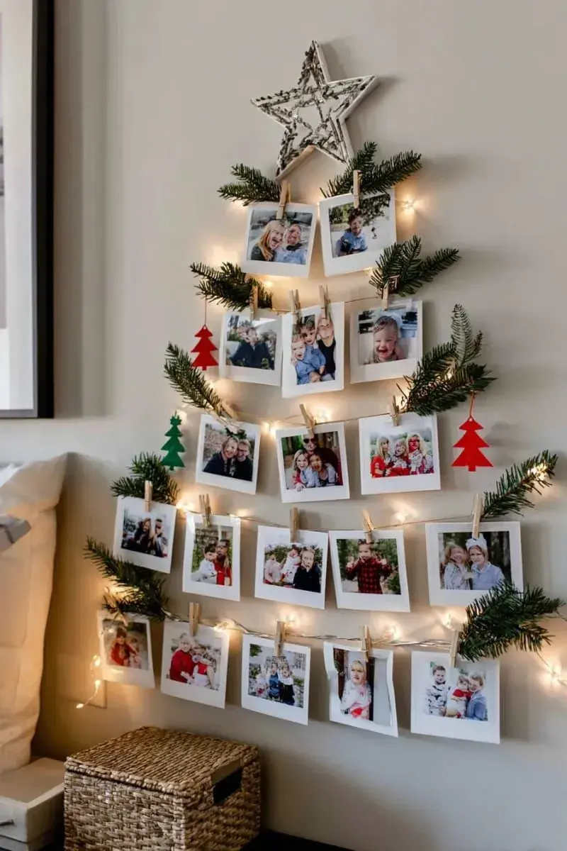 Este año, la tendencia navideña apuesta por mesas naturales, cintas de lino, velas beige y ramas verdes que evocan el minimalismo escandinavo.