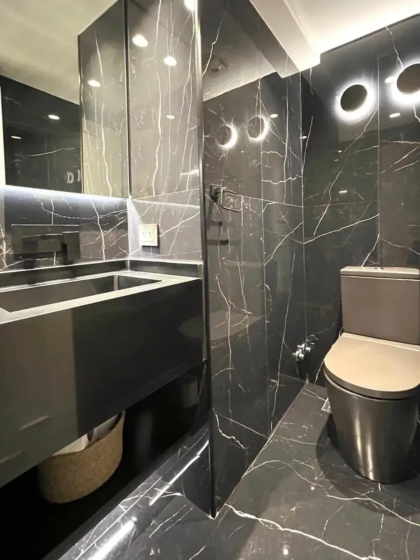 Antes y después: la reforma que le devolvió la luz a un departamento oscuro de Belgrano