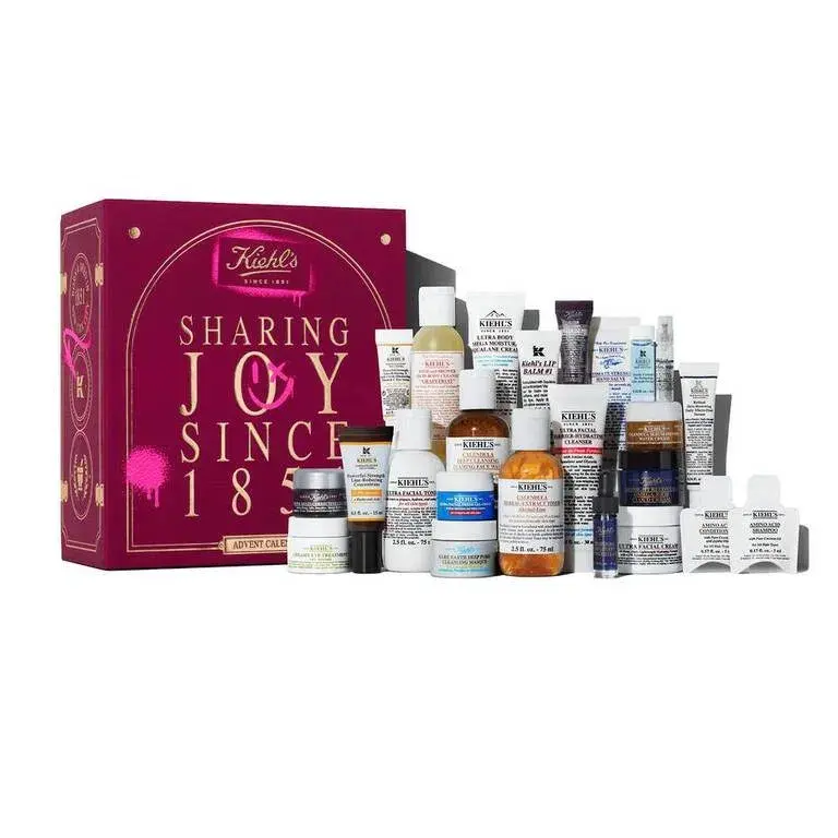 Un caledario de cremas, sérmus y distintos productos para el cuidado de la piel (KIEHL'S $495,990.00)