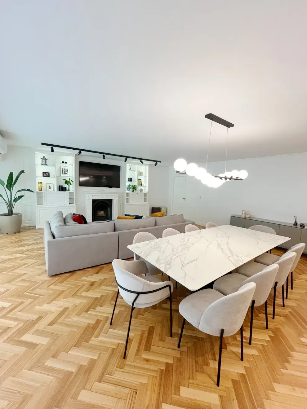 Antes y después: la reforma que le devolvió la luz a un departamento oscuro de Belgrano