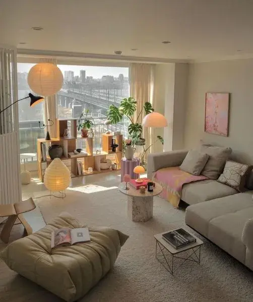 1. Elegí cortinas livianas y colores claros