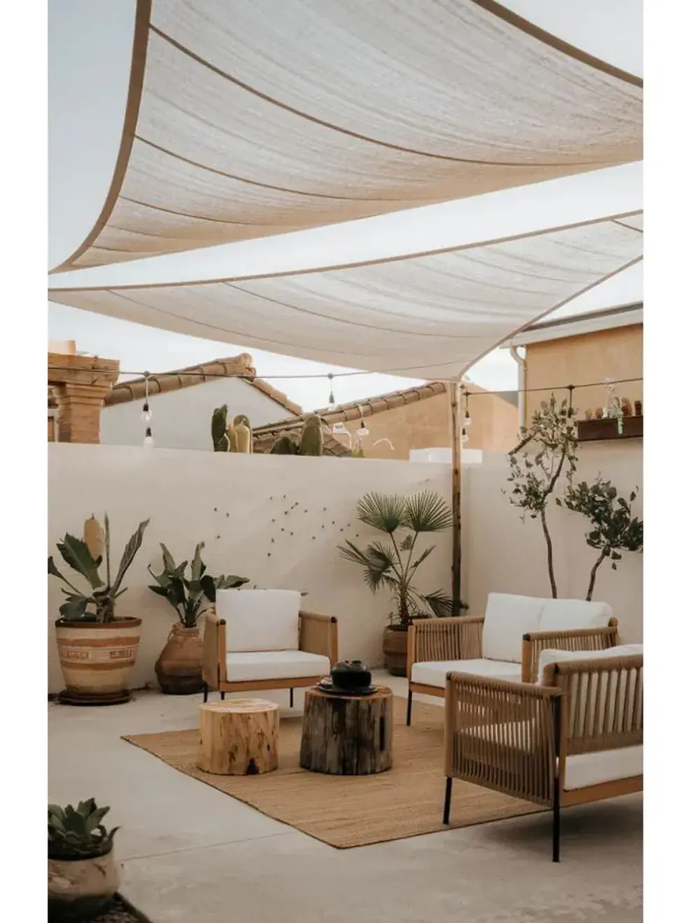 Elegí una paleta de tonos que refleje tu estilo: los neutros y tierra transmiten calma y naturalidad, mientras que los contrastes fuertes aportan un aire moderno.