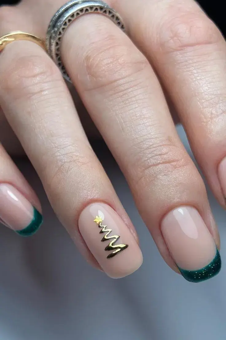 Uñas navideñas: 14 diseños tendencia para usar en diciembre 2025