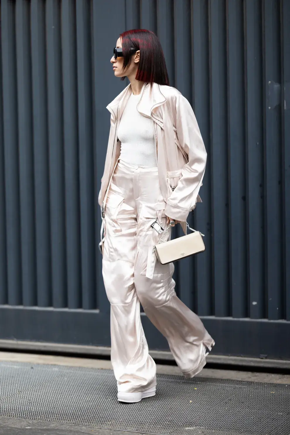 "Bolsos east west": el accesorio que será tendencia en 2026 y transforma cualquier look