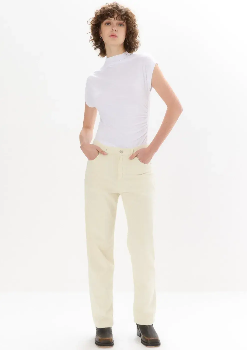 PANTALÓN RECTO (LEUTHE $ 35.999,00)